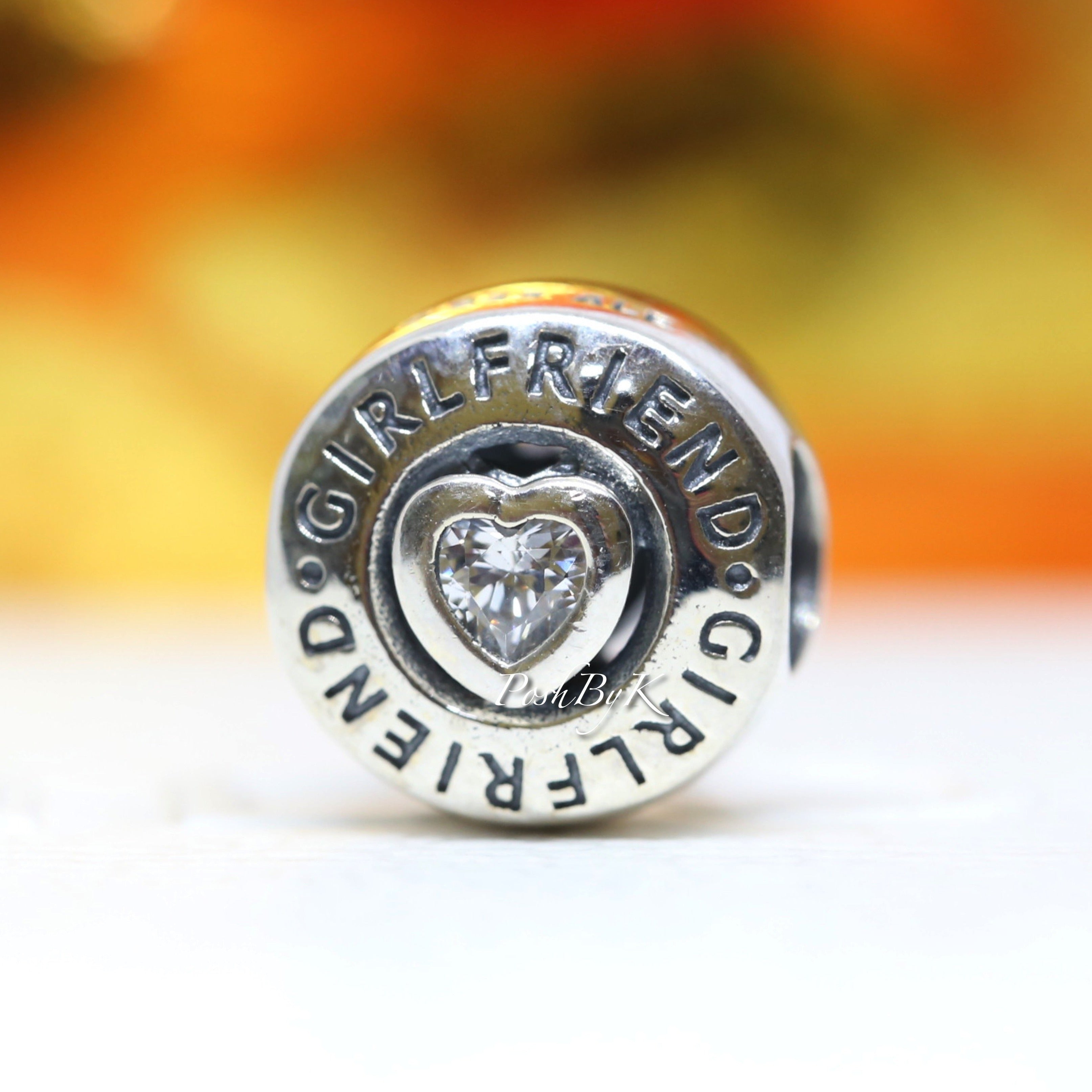 Girlfriend Charm 792145CZ NUMARU