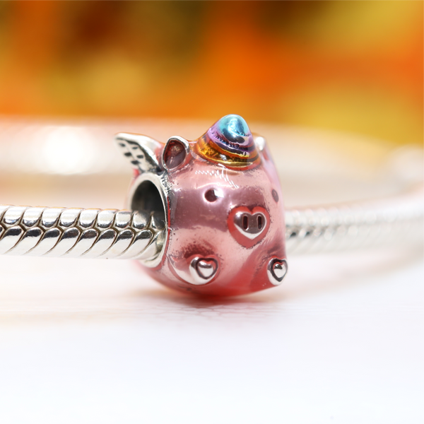 Flying Unicorn Pig Charm 792573C01 - NUMARU