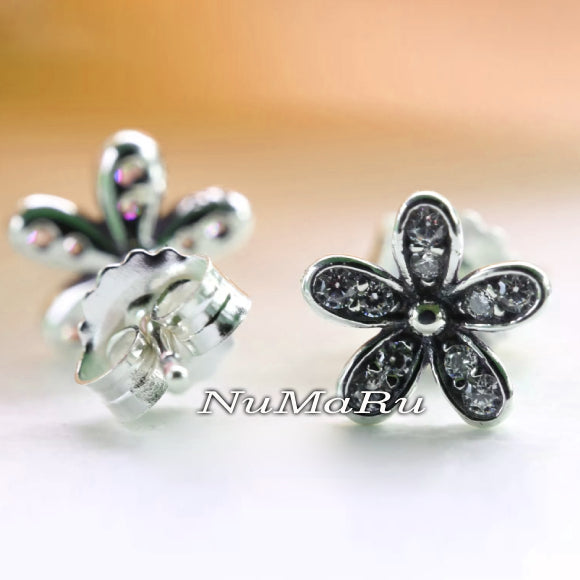 Dazzling Daisy Stud Earrings 290570CZ