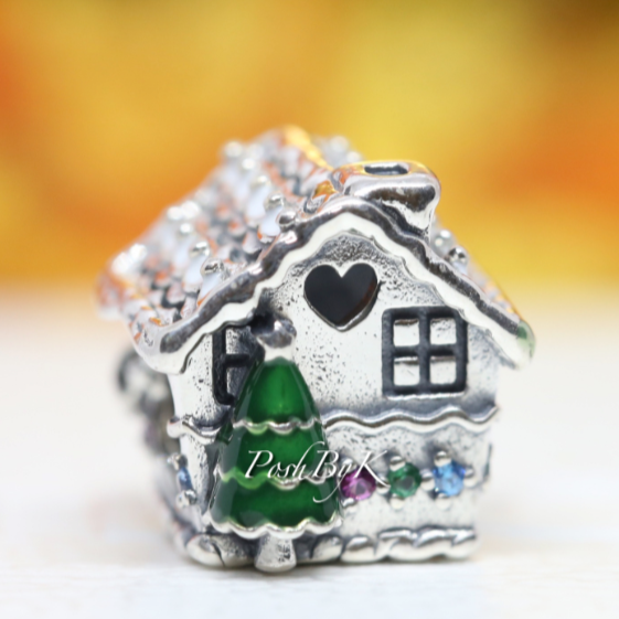 Gingerbread House Charm 798471C01 – NUMARU