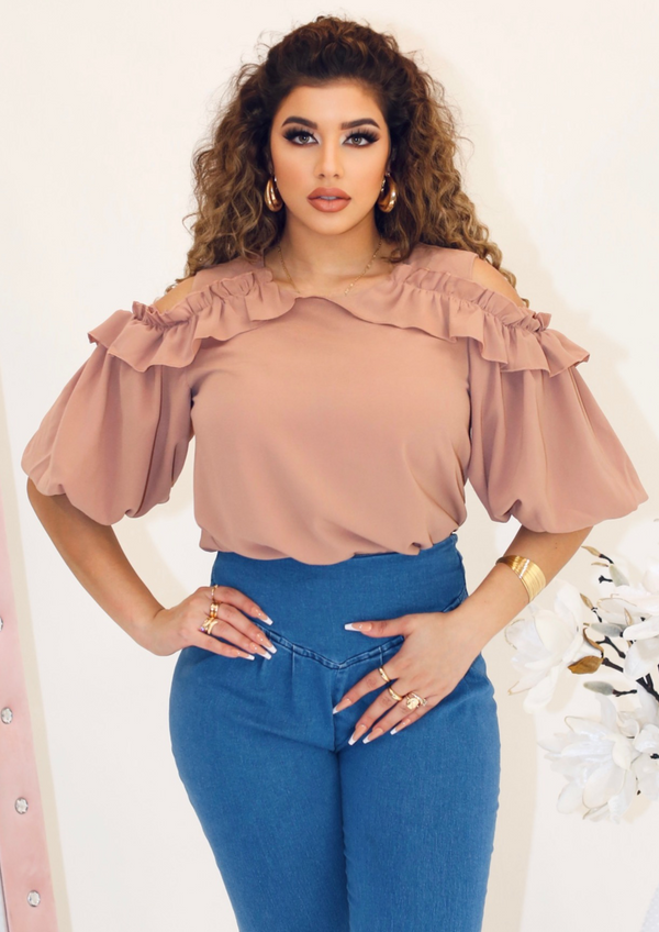 Alice Cold-Shoulder Ruffle Sleeve Top - NUMARU