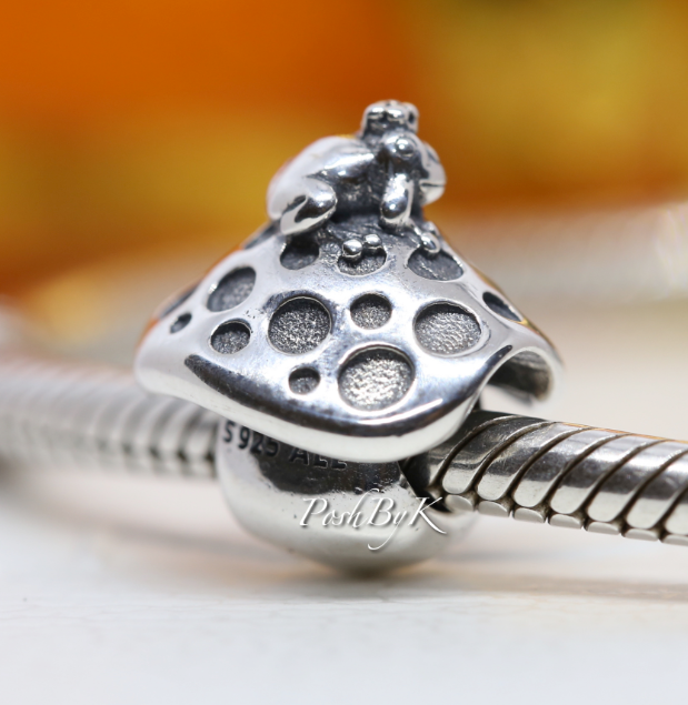 Mushroom & Frog Charm 798558C00 - jewelry, beads for charm, beads for charm bracelets, charms for diy, beaded jewelry, diy jewelry, charm beads 