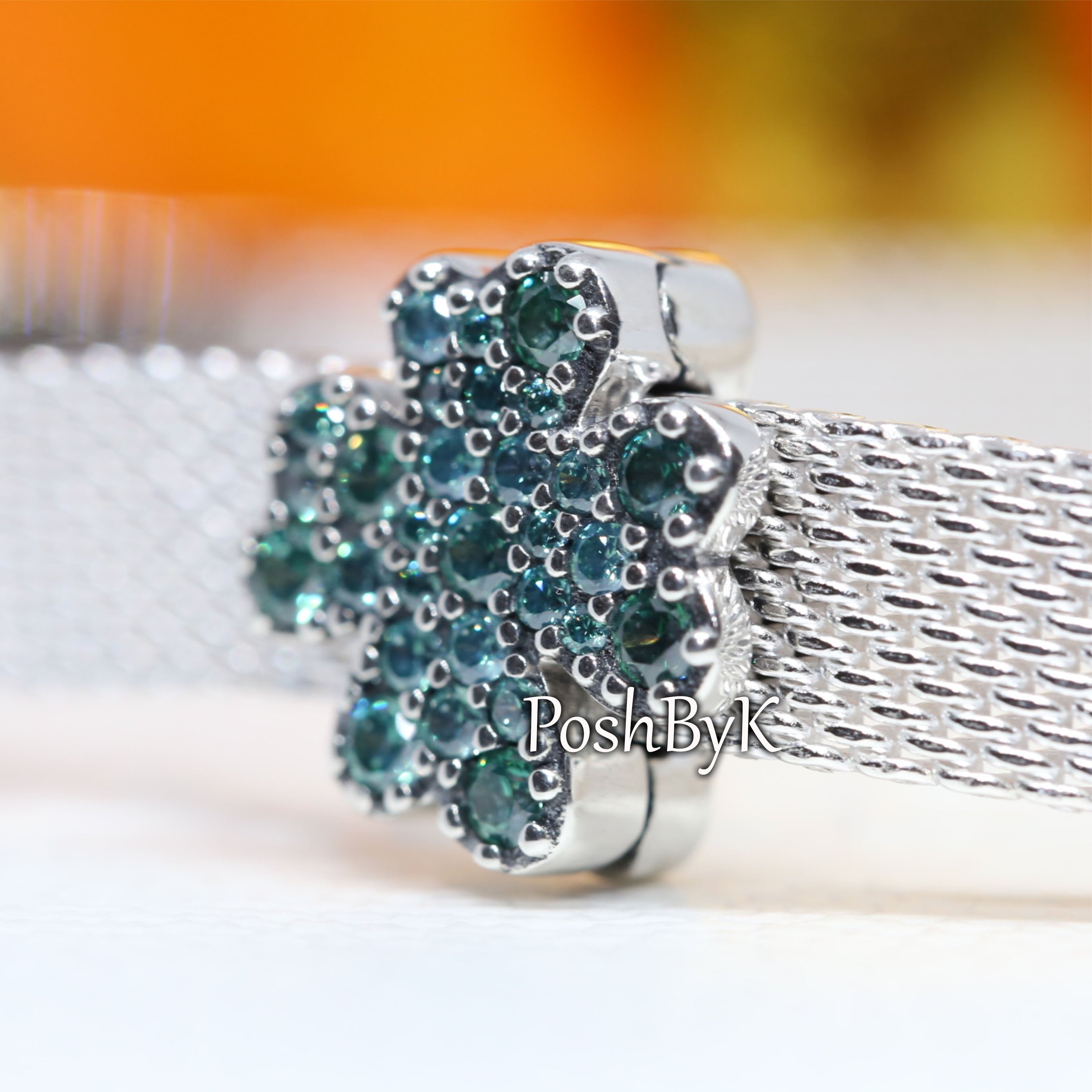 Pavé Four-Leaf Clover Clip Charm 798601C01 – NUMARU