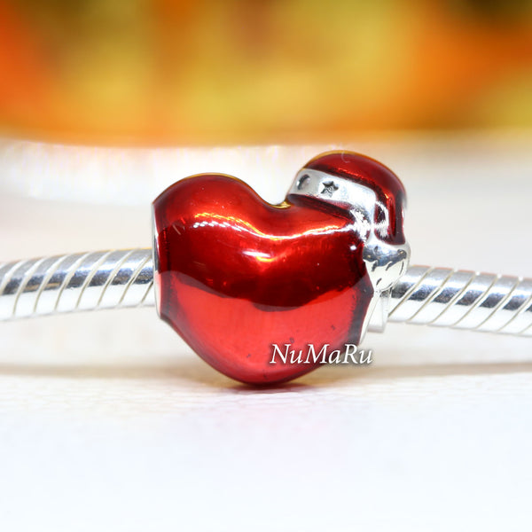 Metallic Red Christmas Heart Charm 792336C01 - NUMARU