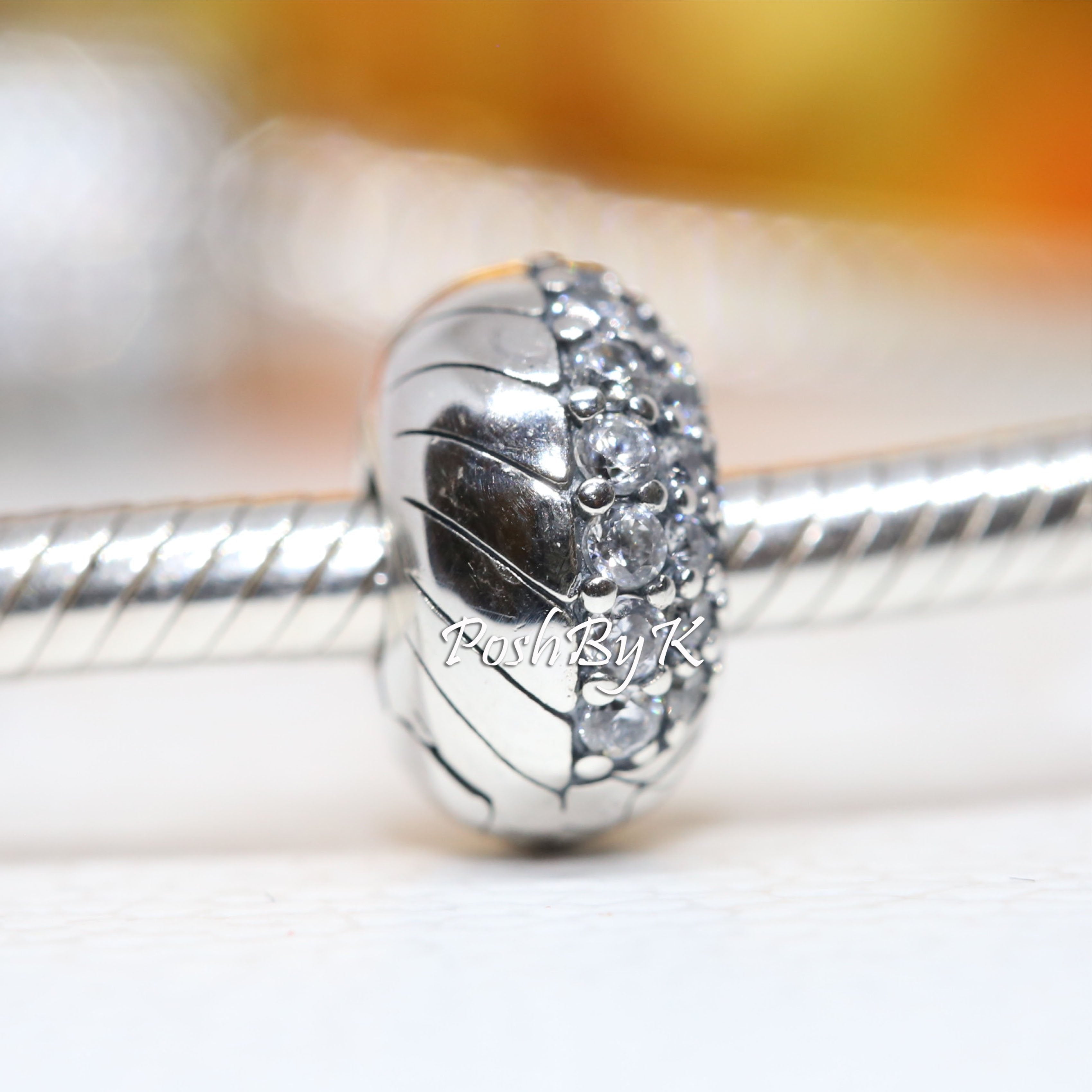 Pavé Snake Chain Pattern Clip Charm 799089C01 – NUMARU