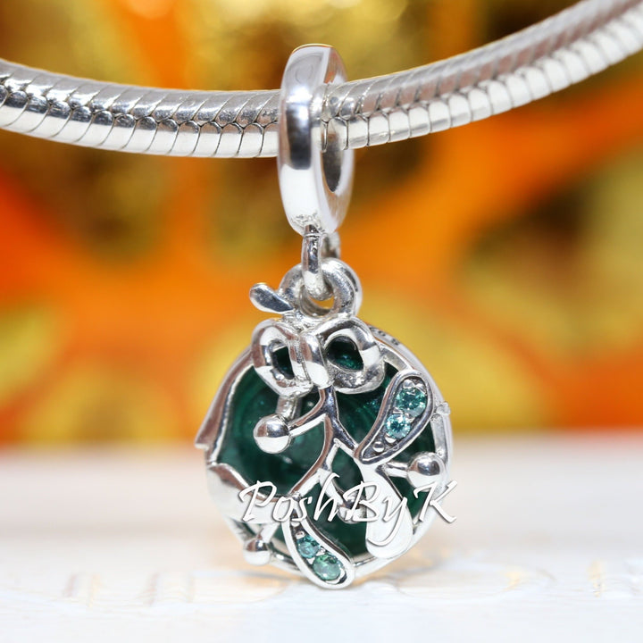 Christmas Mistletoe Charm 799229C01. ewelry, beads for charm, beads for charm bracelets, charms for diy, beaded jewelry, diy jewelry, charm beads