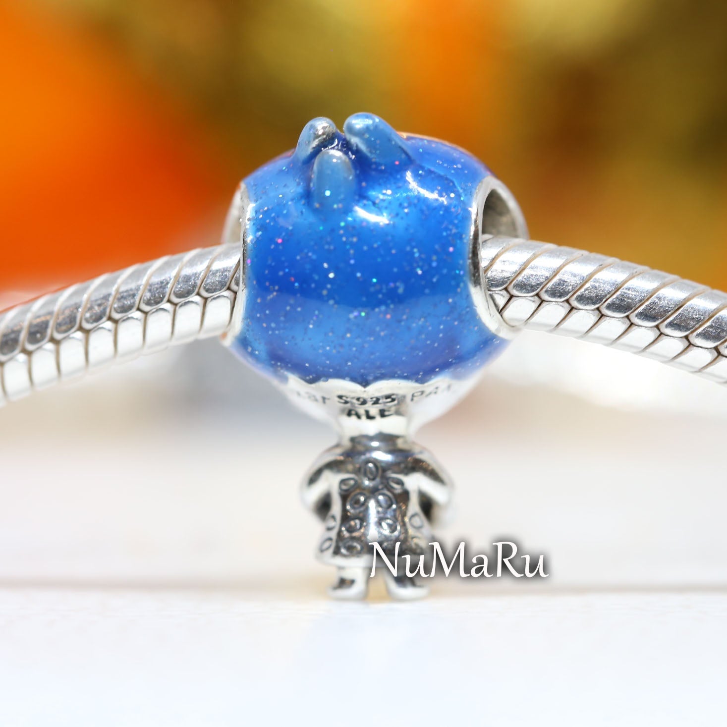 Joy Glow-in-the-dark Memory Orb Charm 792028C01 – NUMARU