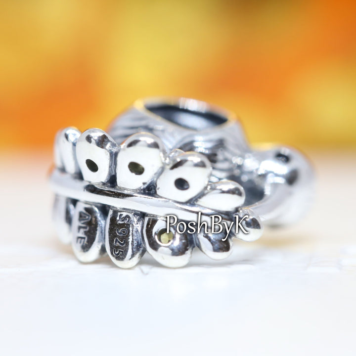 Kiwi & Fern Leaf Charm 799278C01. jewelry, beads for charm, beads for charm bracelets, charms for diy, beaded jewelry, diy jewelry, charm beadss,