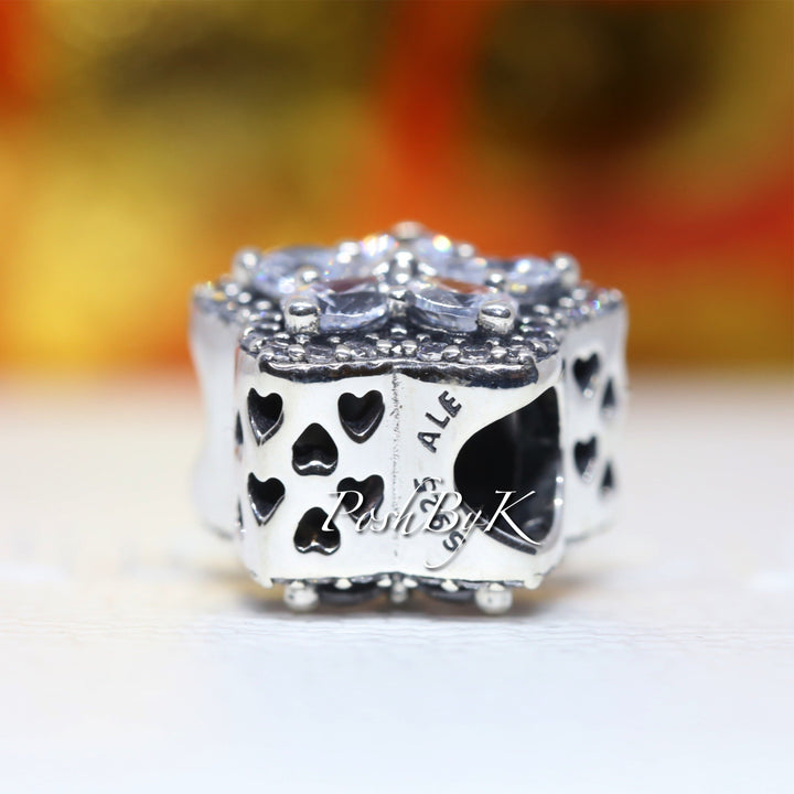 Sparkling Snowflake Pavé Charm 799224C01. jewelry, beads for charm, beads for charm bracelets, charms for diy, beaded jewelry, diy jewelry, charm beads