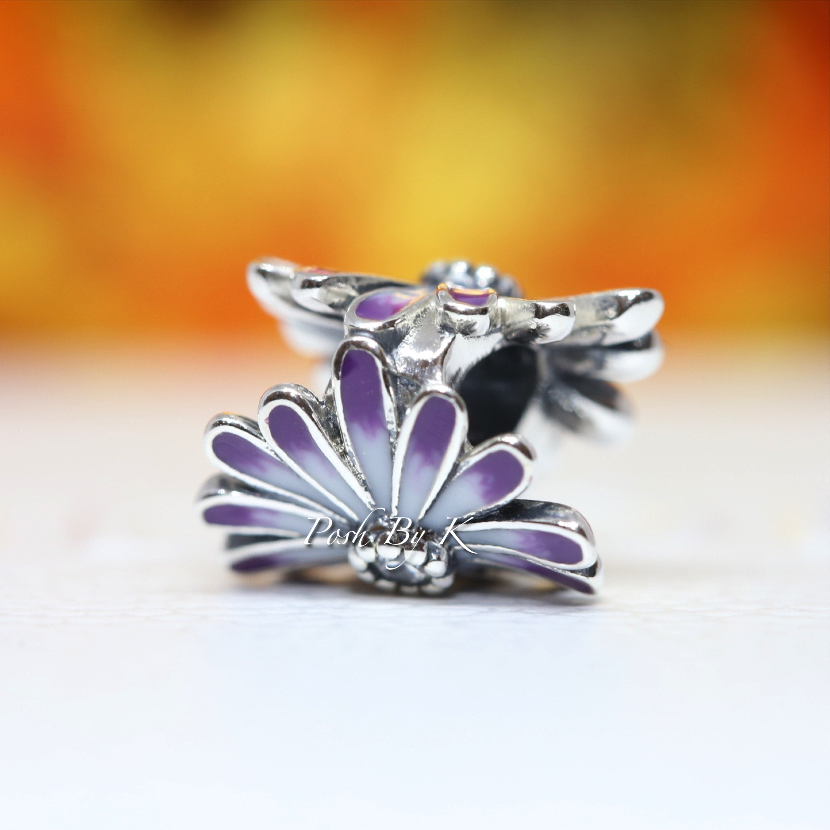 Purple Daisy Charm 798775C02 NUMARU