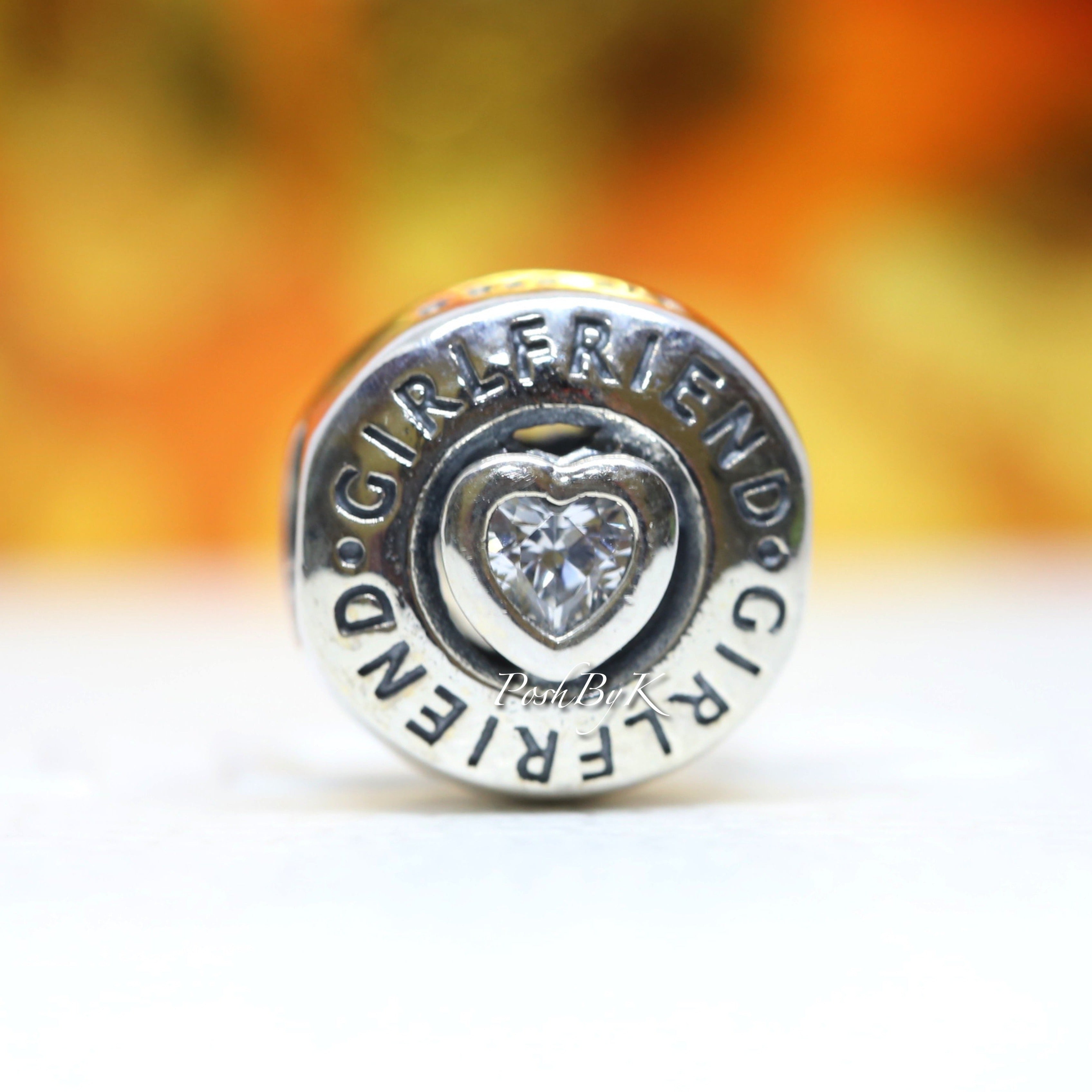 Girlfriend Charm 792145CZ NUMARU