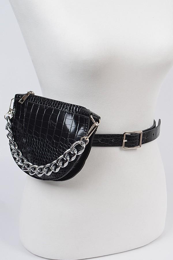 Halfmoon Shape Fanny pack with Oversized Chain (Black), ootd,fashion blog,fashion trends,Streetwear ,Stand Out ,Sexy Trend, Online Shopping , prom accesories, party bag,casual bag, elegant fanny pack