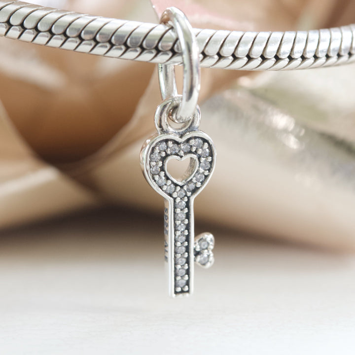 Symbol of Trust Charm 791353CZ - jewelry, beads for charm, beads for charm bracelets, charms for diy, beaded jewelry, diy jewelry, charm beads